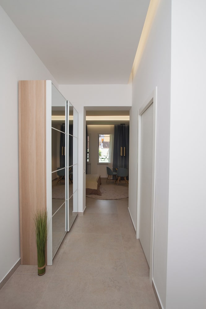 Suites Domus Fysi