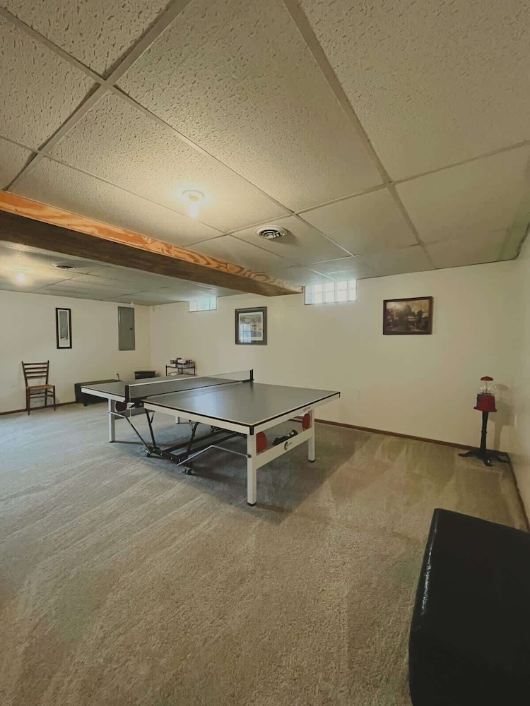 Blue Cottage With Game Room Deck & Hot Tub