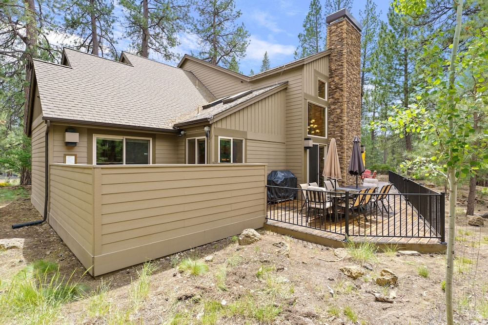 4 Red Fir 6 Bedroom Home