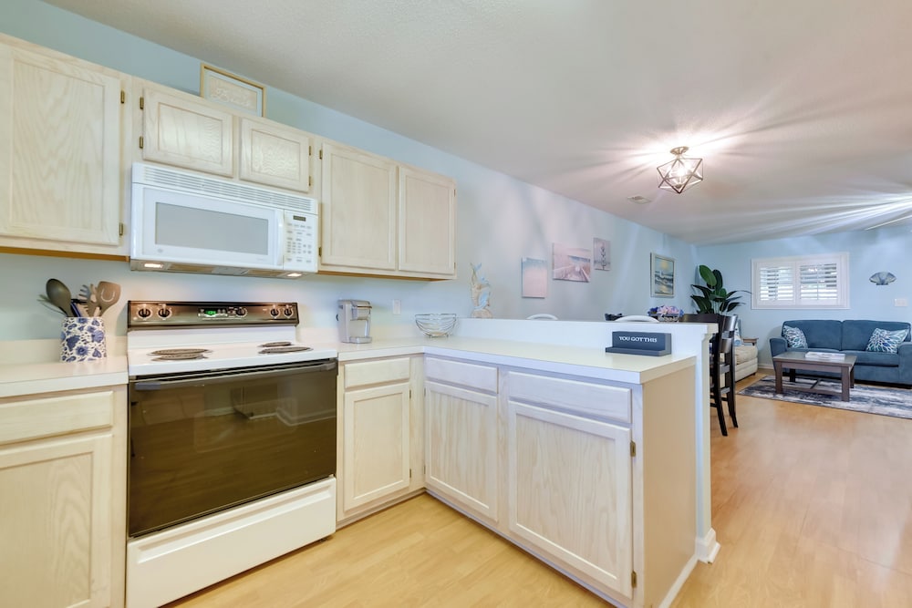 Golf Getaway w/ Pool Access: Little River Home!