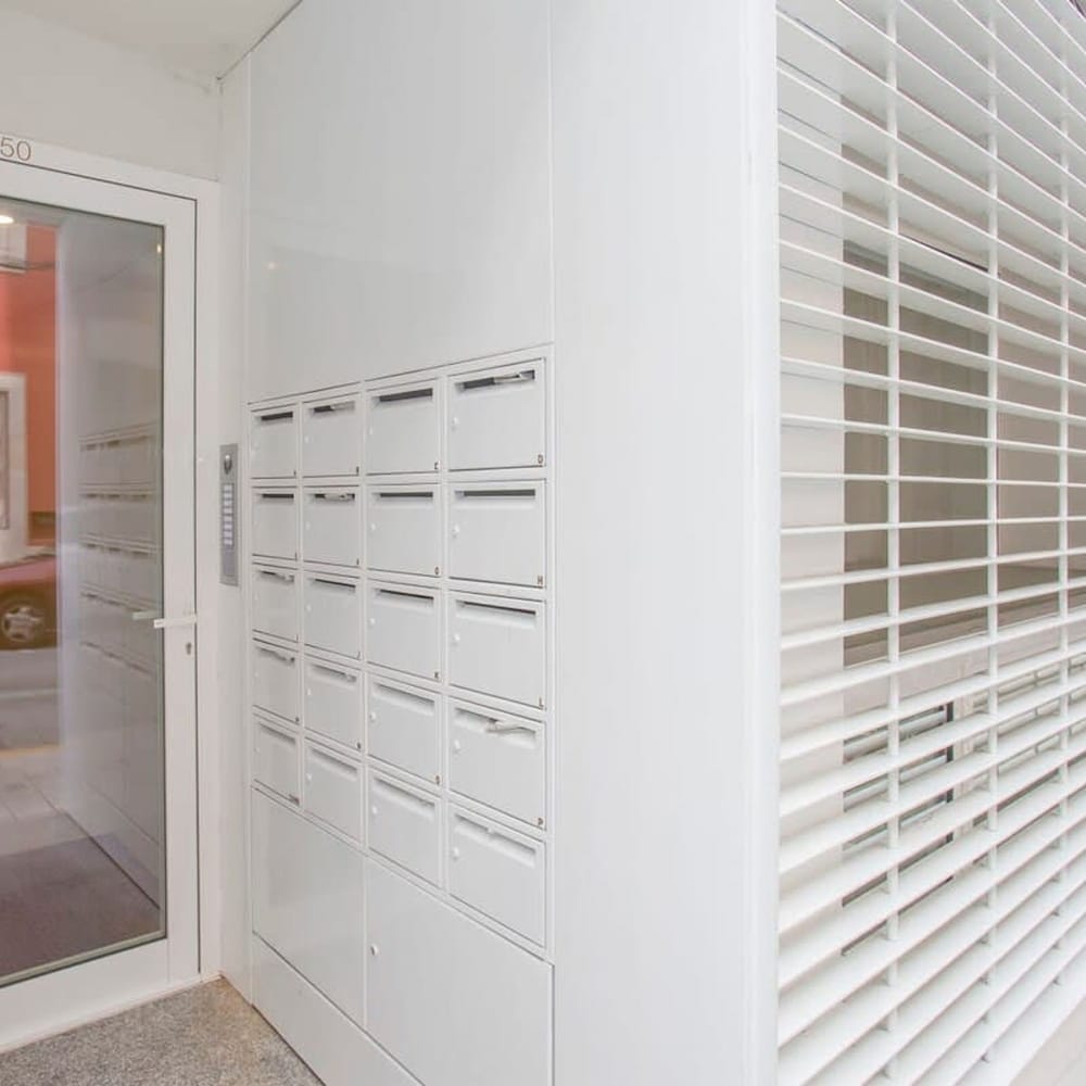 Liiiving in Porto - Luxury Gallery Apartment II view 2