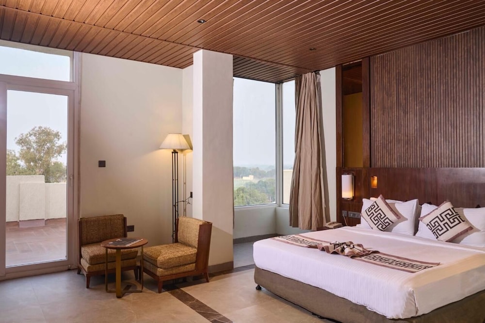 The Golden Tree Hotel