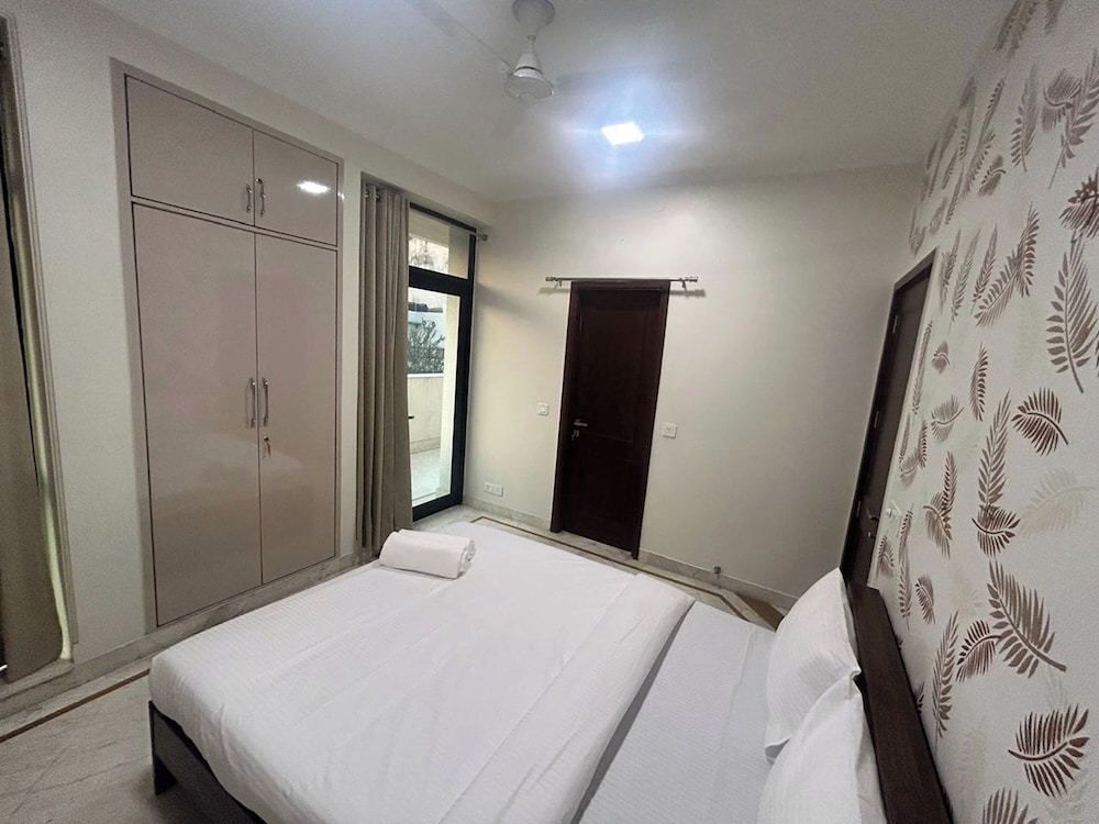 Metrolink Apartment & Suites-Green Park