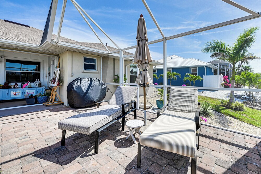 Heated Pool w/ Canal Views: Port Charlotte Home