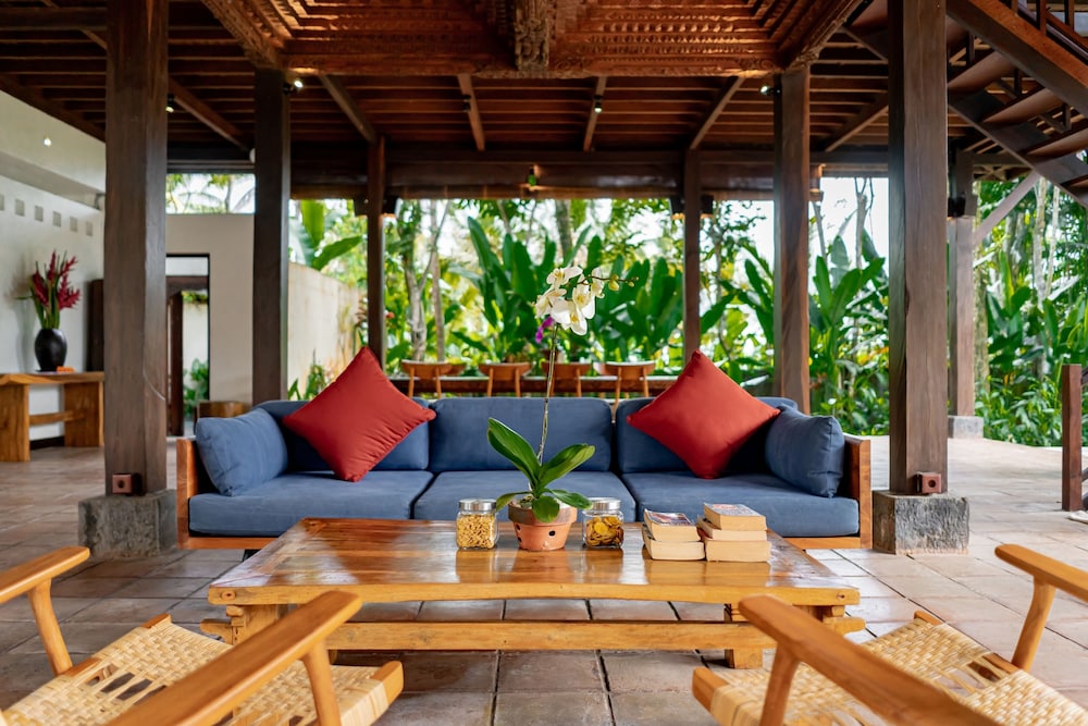 Villa Atas Awan