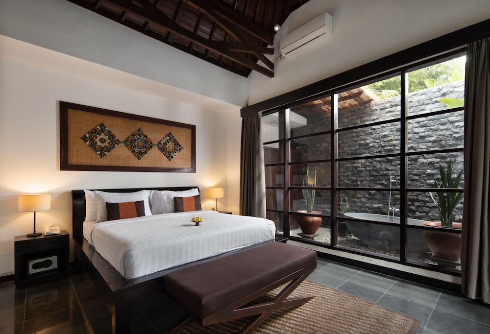 Ubud Raya Villa