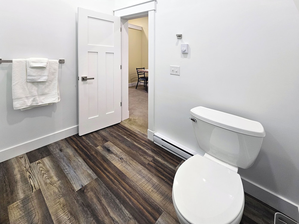 Breckenridge Suites