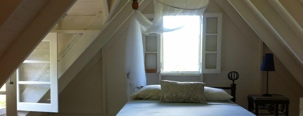 Galley Bay Cottages - Property Image 18