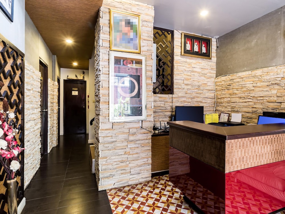 Patong Sino House