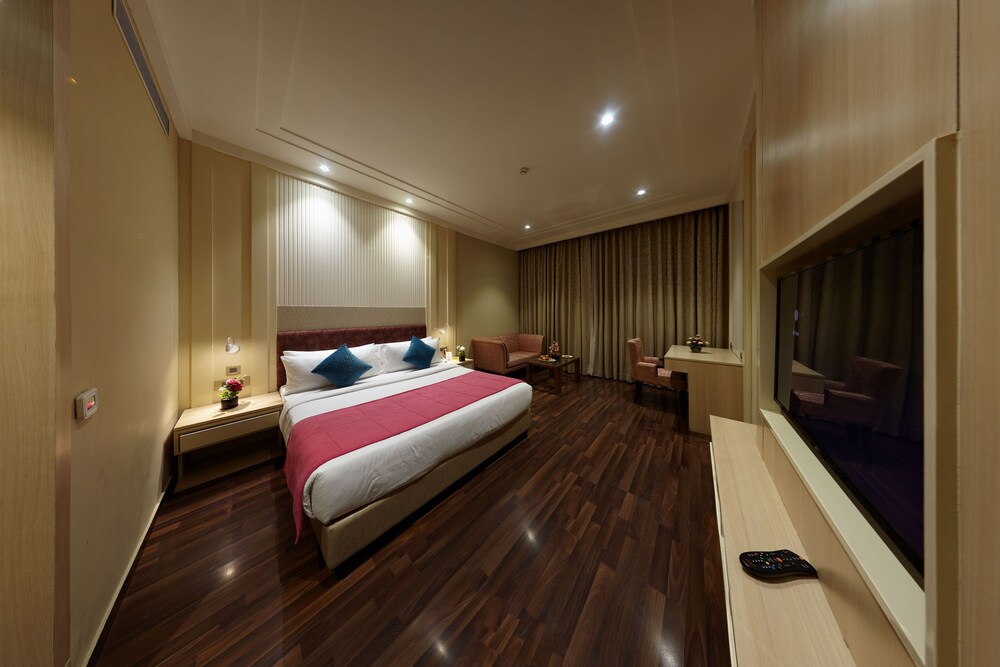 Palm Green Hotel and Resorts