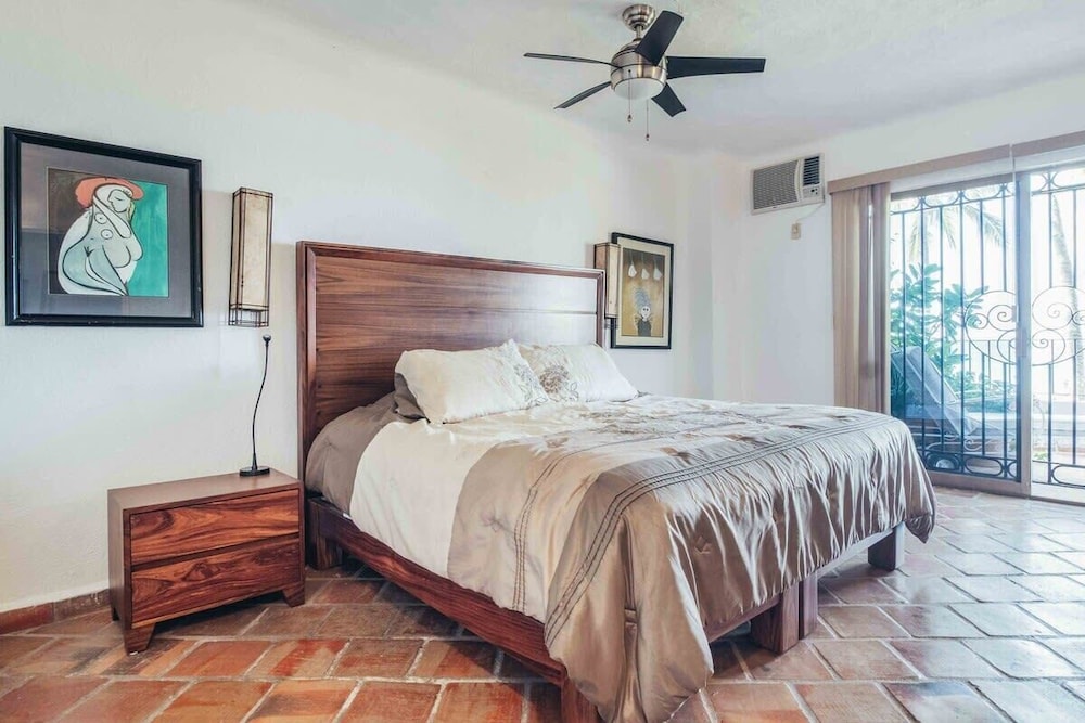 Ocean View 2Br Condo-balcony-beach-pool VDS 111