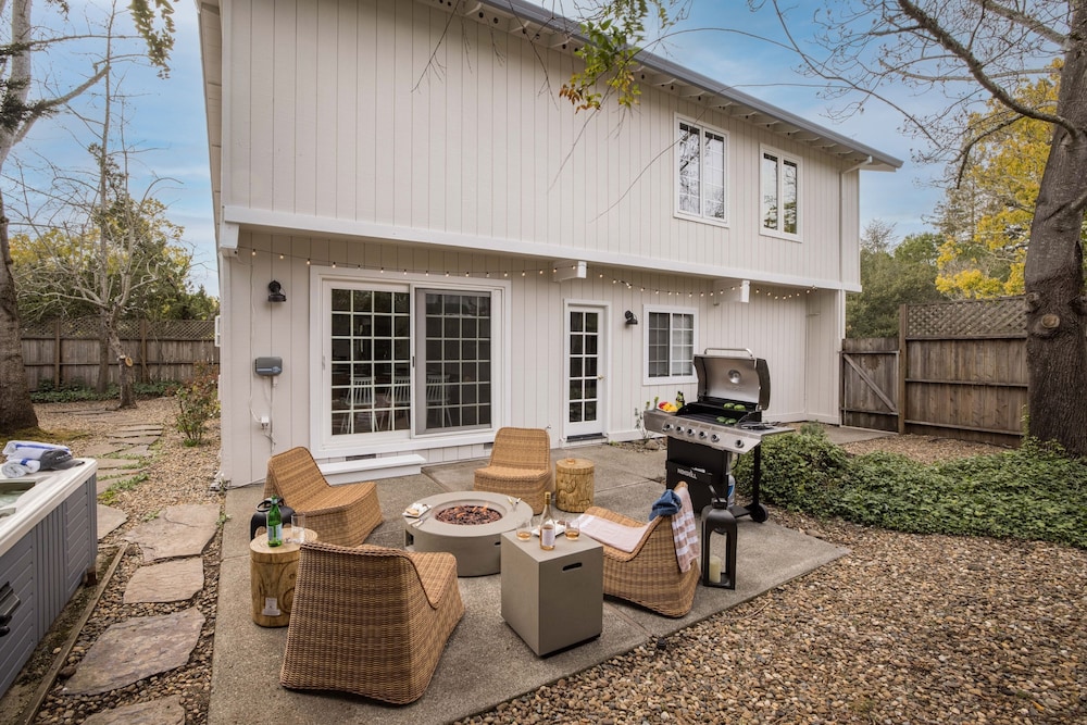 Black Oak by Avantstay Modern Chic Santa Rosa Hideaway With Pool Table Fire Pit