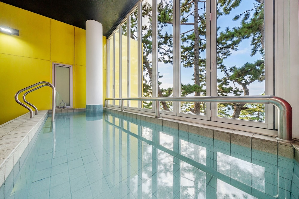 Boryeong Lavar Pool Villa