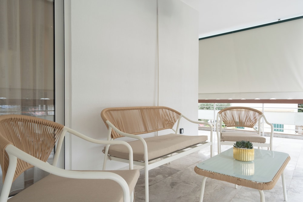 Upscale Apartment in Chalandri with Large Terrace