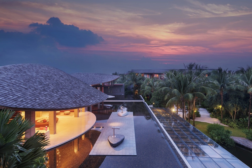 Renaissance Phuket Resort & Spa 2