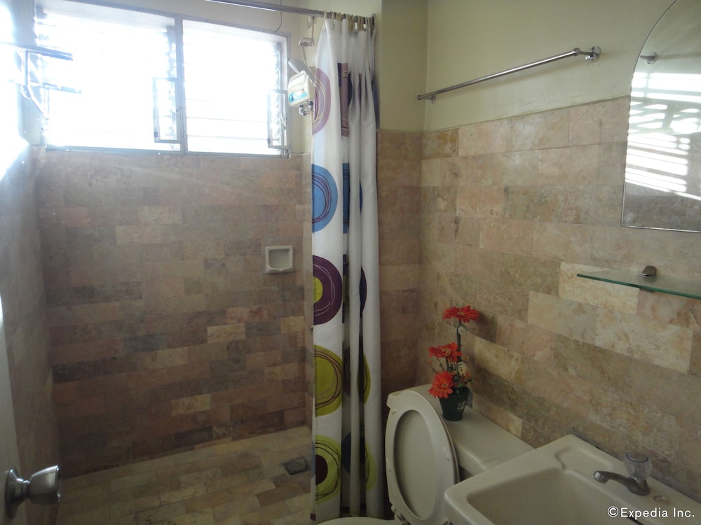 Cebu Vacations - GE Home Residential Inn - Property Image 2