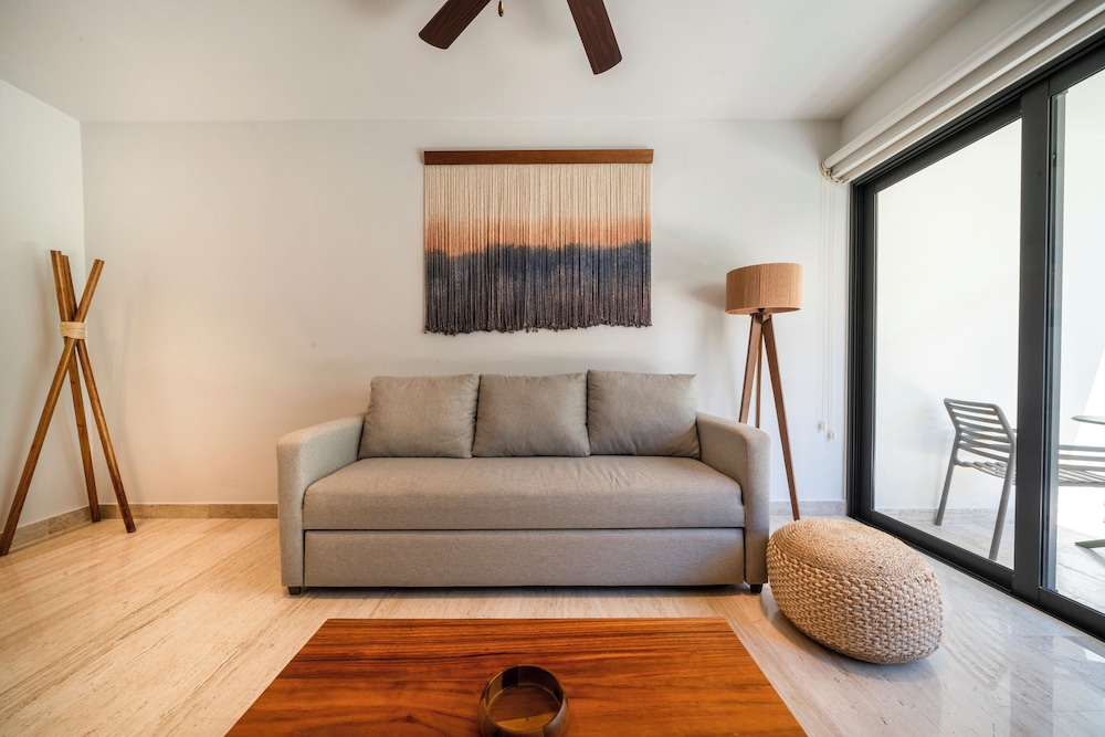Depa Moderno con Alberca Tulum 1 Rec