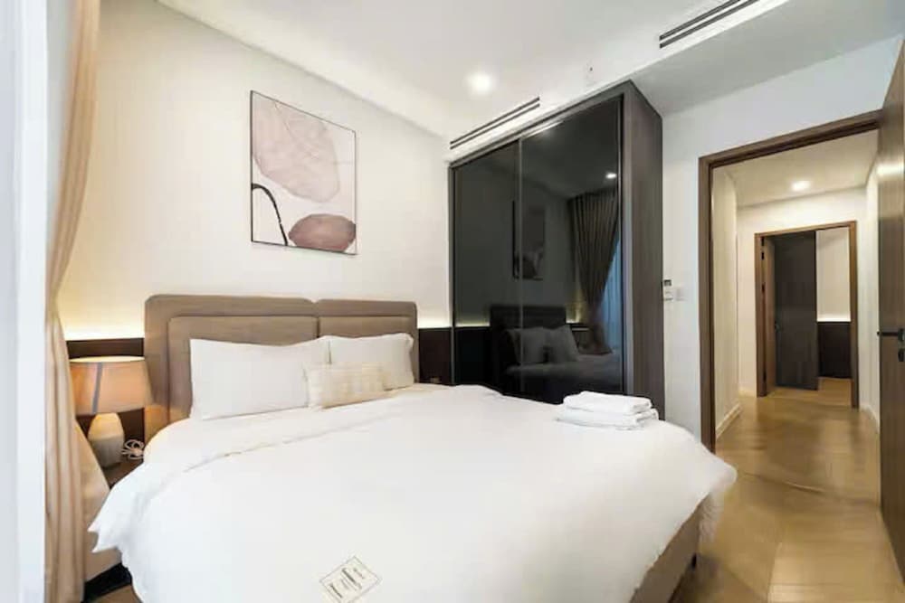 Kluxstay Lumiere Riverside Residence