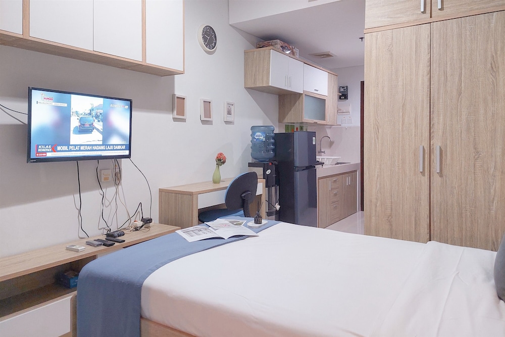 Good Place and Homey Studio Springwood Residence Tangerang