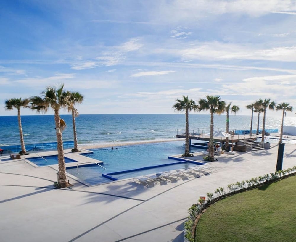 Ultimate Beach Escape 2-bedroom in Puerto Penasco