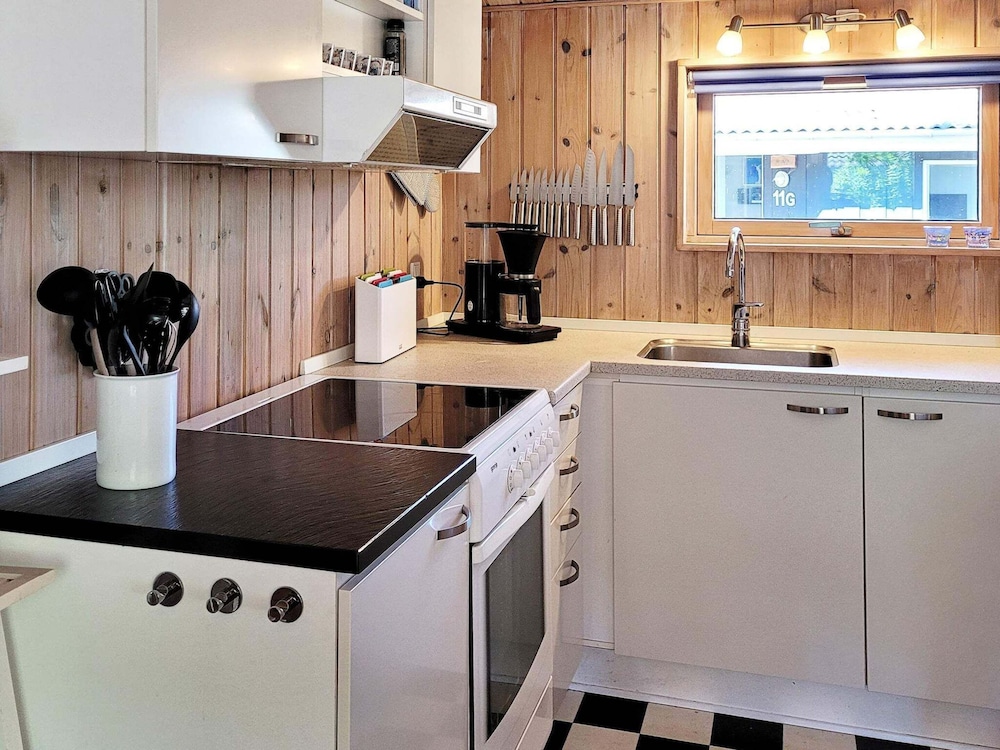 8 Person Holiday Home in Nexo-by Traum