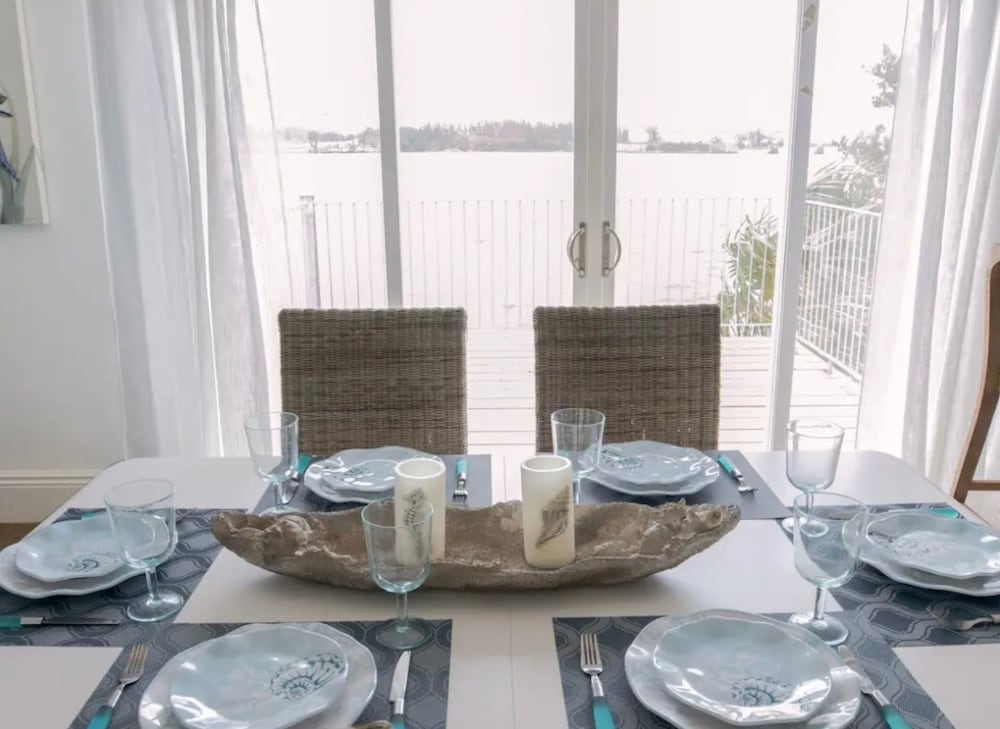 Modern Apartment St.Georges Bermuda, photo 16