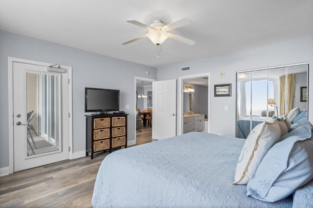 Emerald Beach 1631