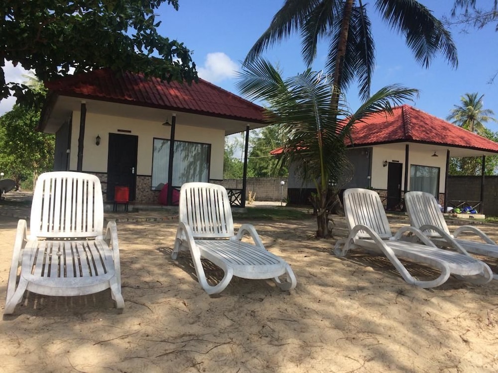 New Marjoly Beach & Resort
