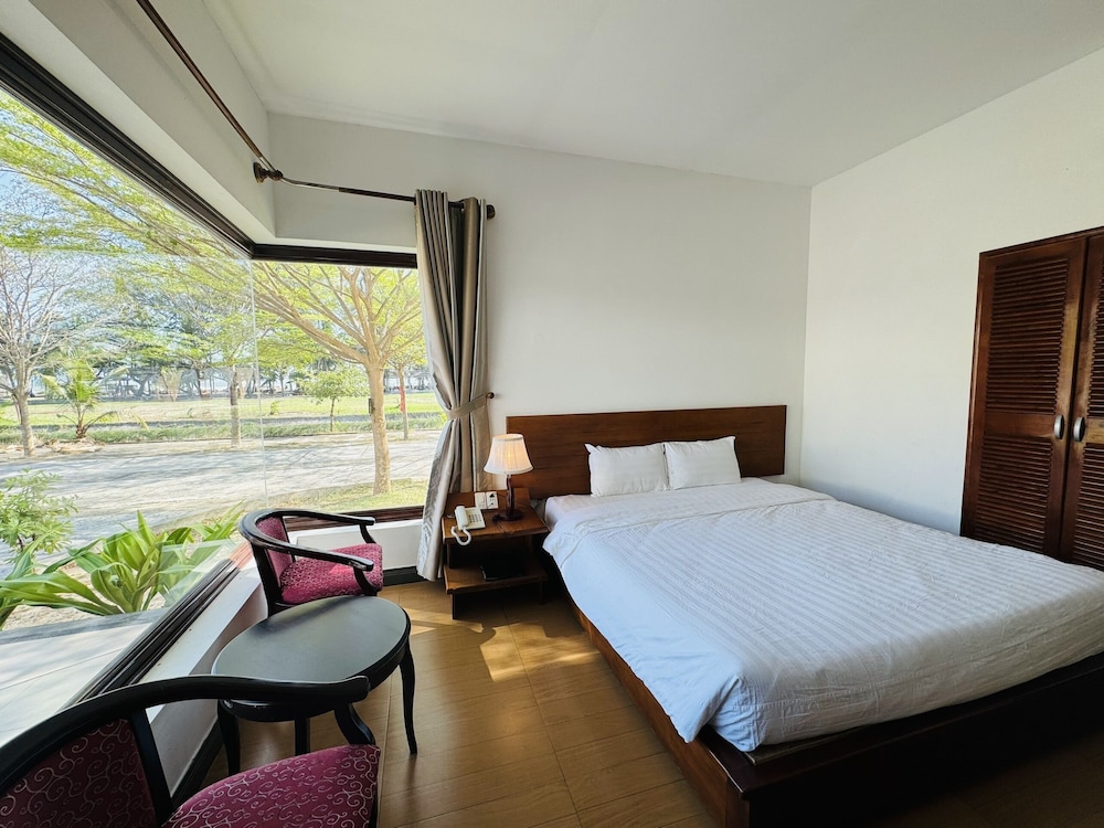 Dat Lanh Resort