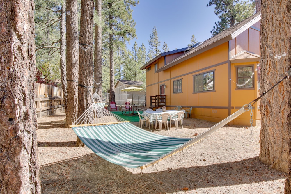 Dancing Bear Lodge ~ 1 Mi to Big Bear Lake! view 3
