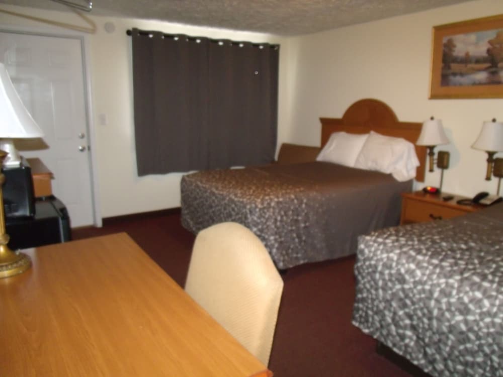 Turnpike Motel