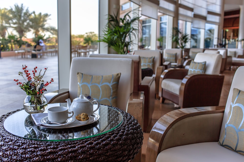 Danat Jebel Dhanna Resort