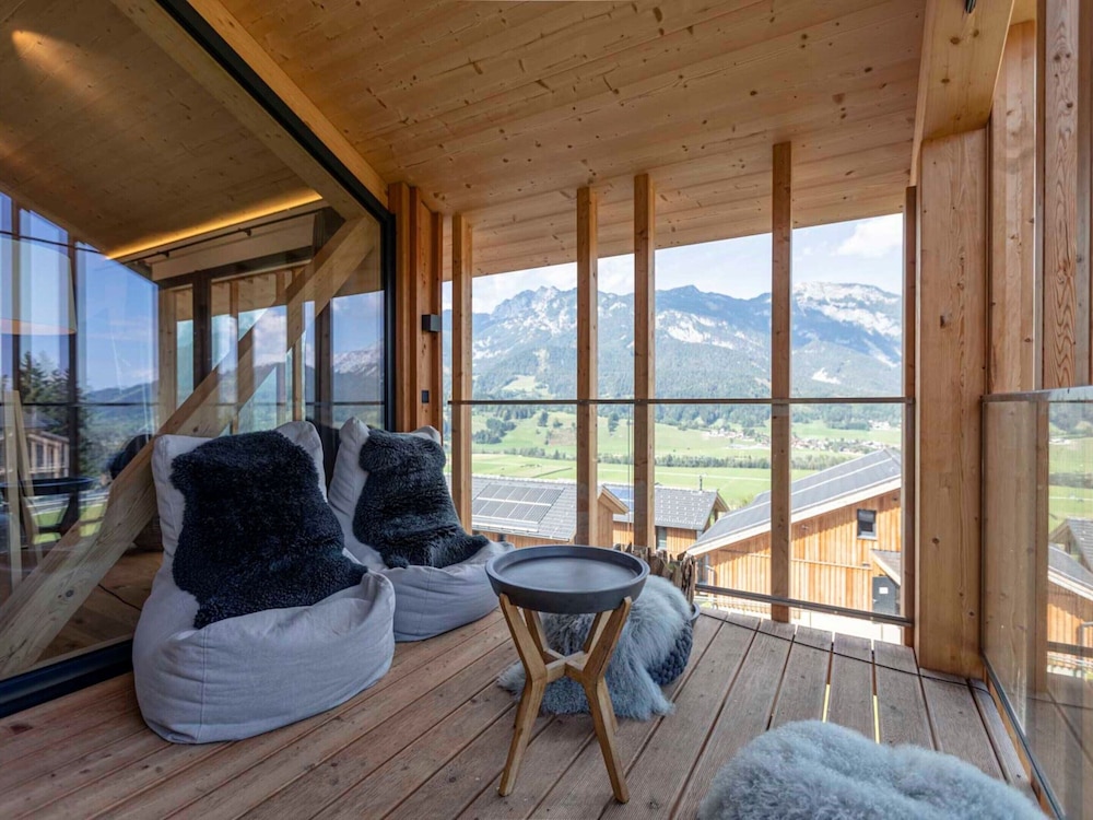 Luxury Chalet With Pool and Sauna Near Ski Lift