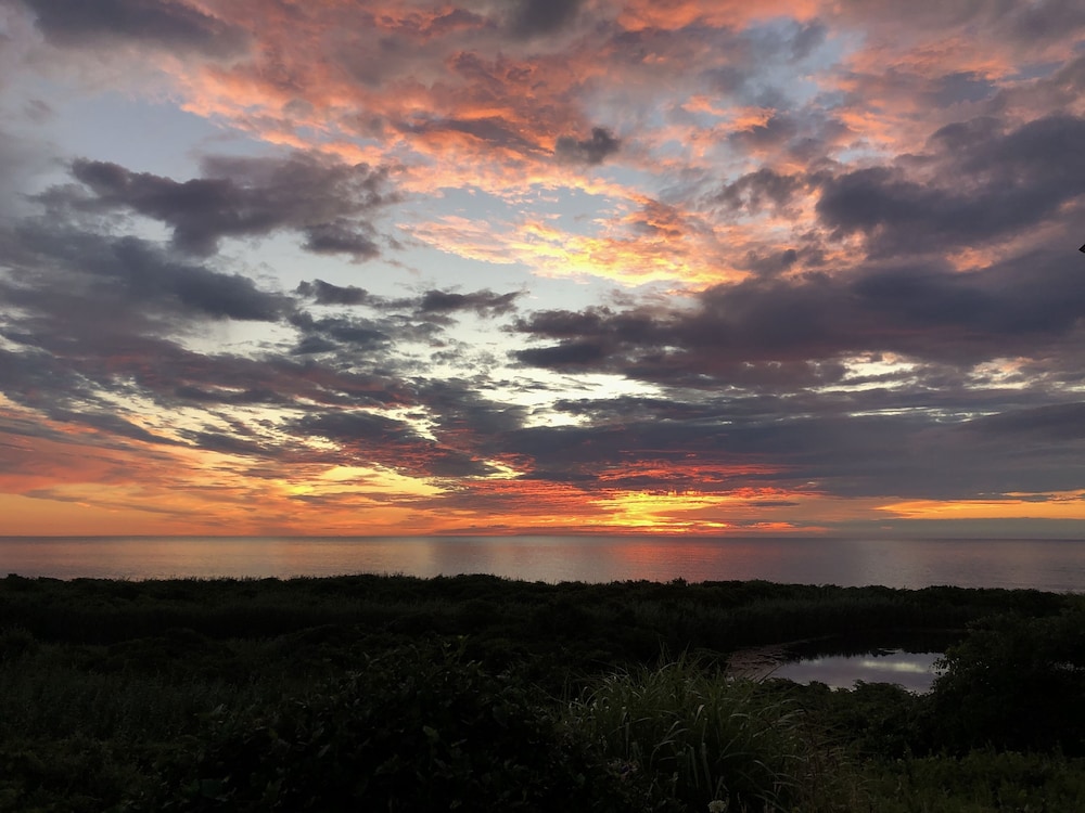 Sea Breeze Inn