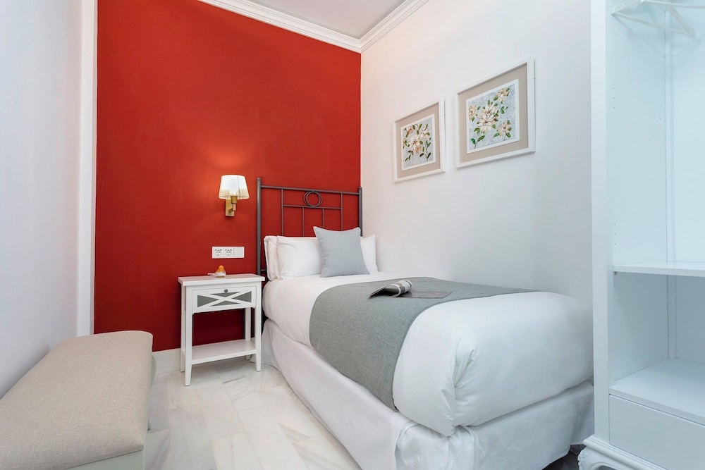 Exclusive Apartment in Seville.plaza del Museo 001