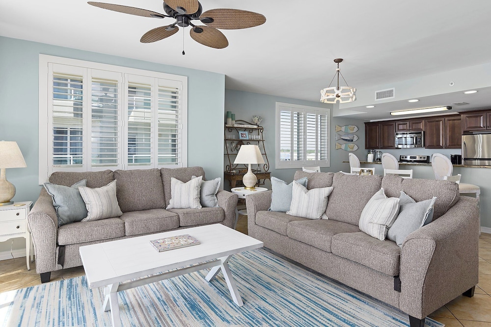 Emerald Key by Southern Vacation Rentals