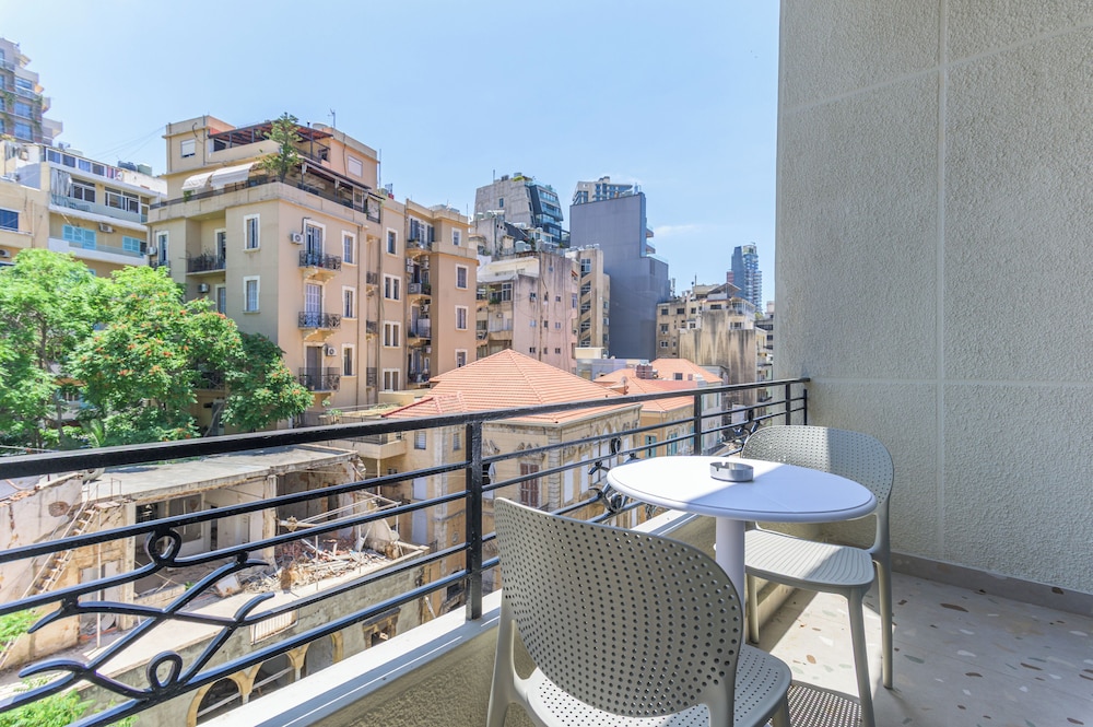 Callista 2-BR Apartment in Gemmayze