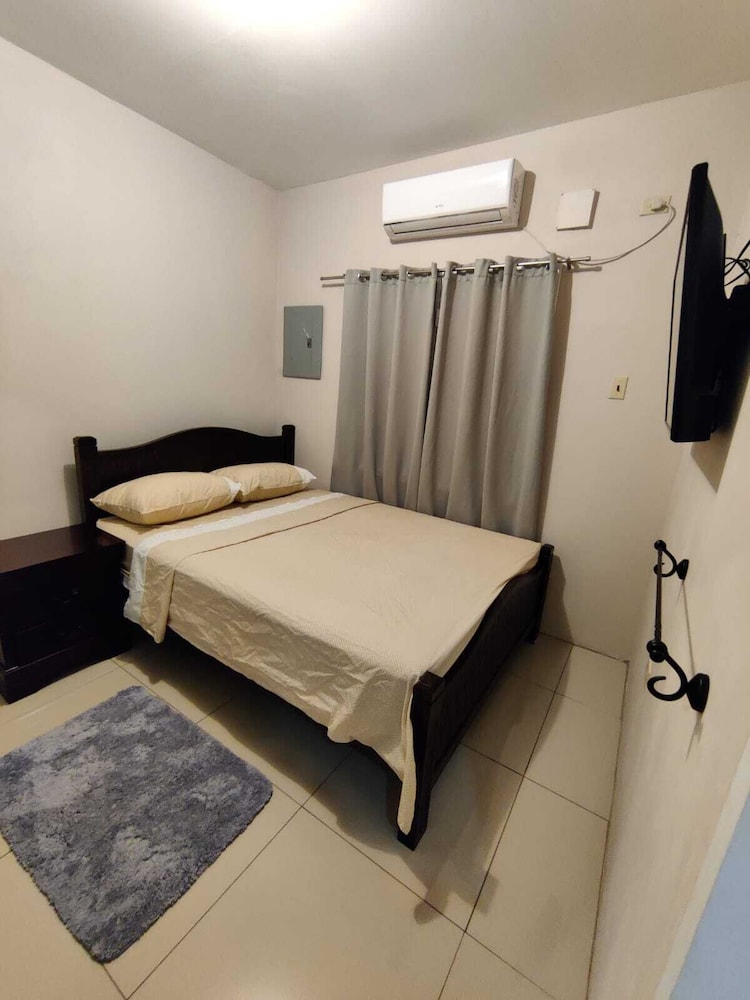 El Carmen Apartments