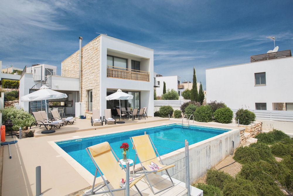 Latchi Holiday Villa Ev21