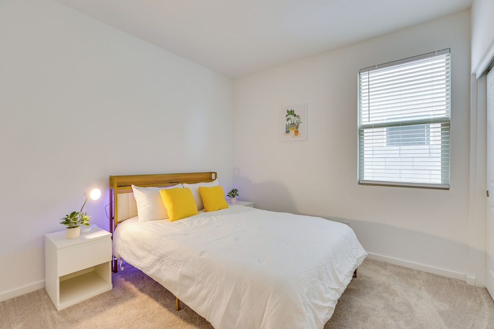 10 Mi to Dtwn Phoenix: Home Near Hiking & Biking!