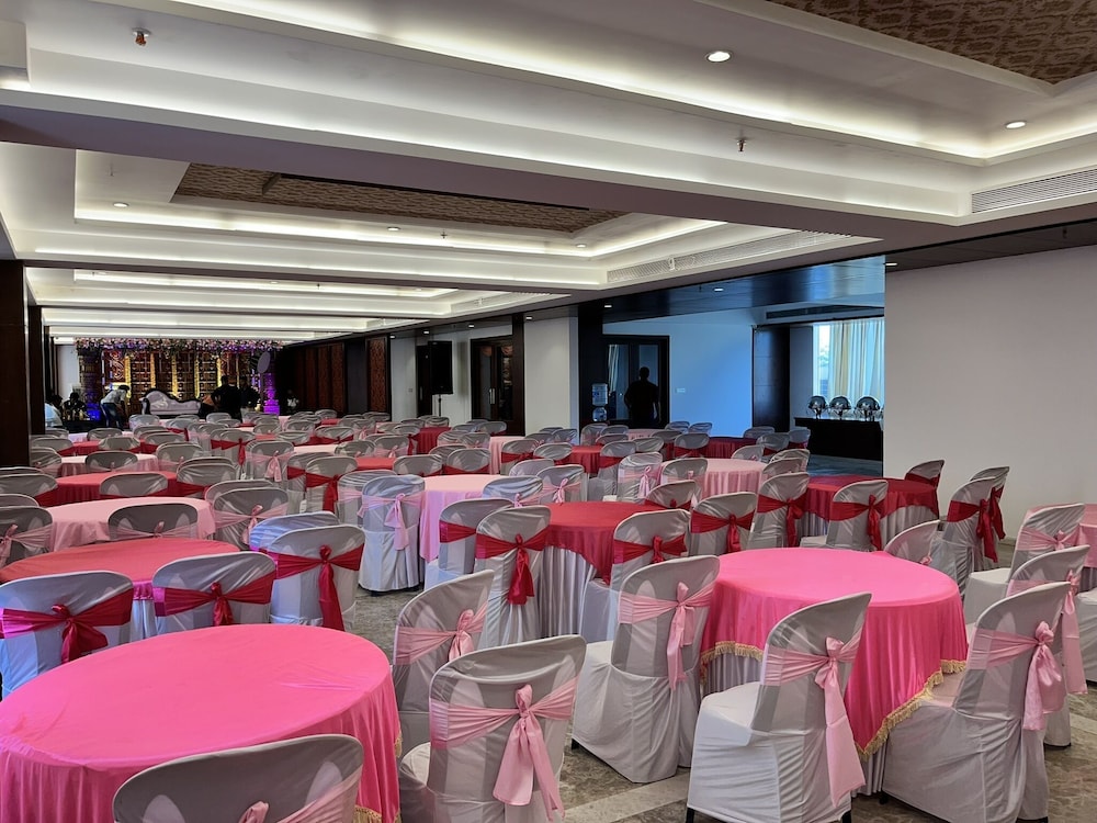meeting & event spaces