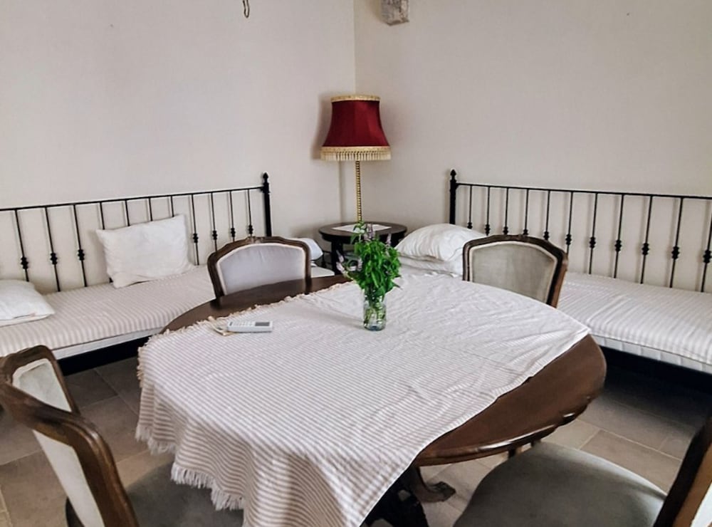 La Casa Nostra Apartments