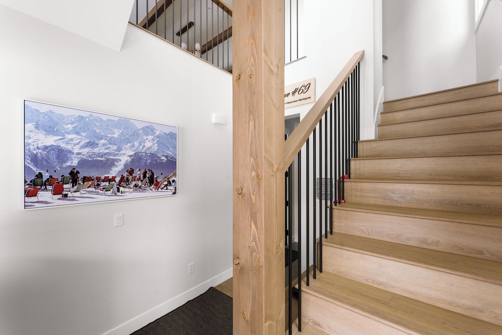 Alcove Unit 69