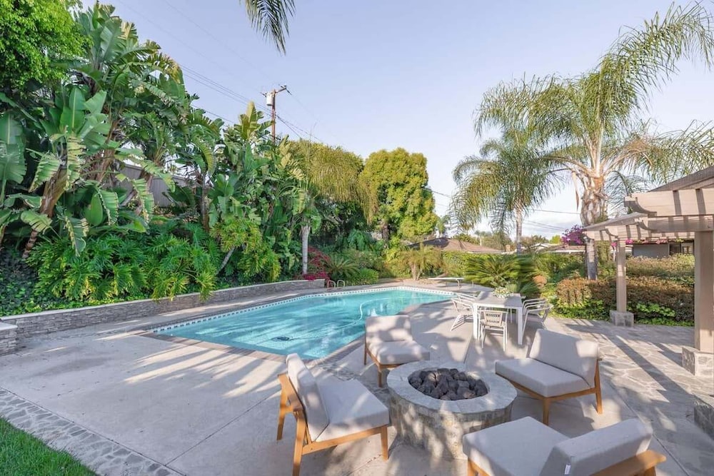 @ Marbella Lane - Serene Ranch Style Home W/pool