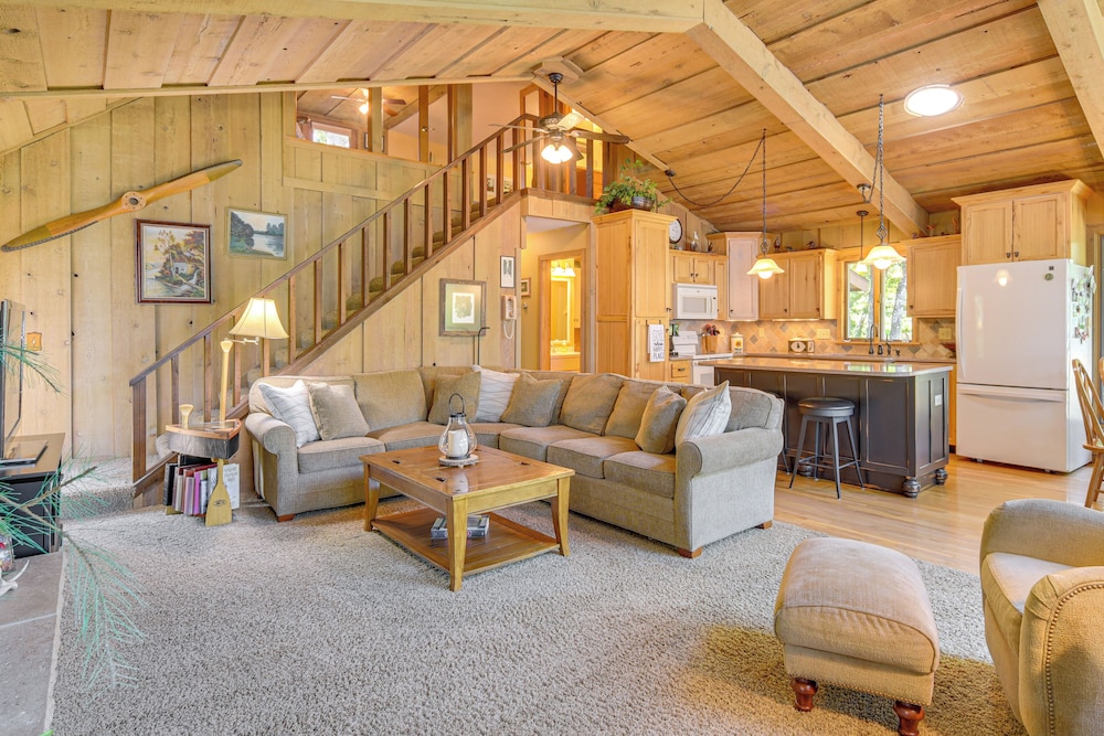 Waterfront Escape on Big Sand Lake w/ Private Dock