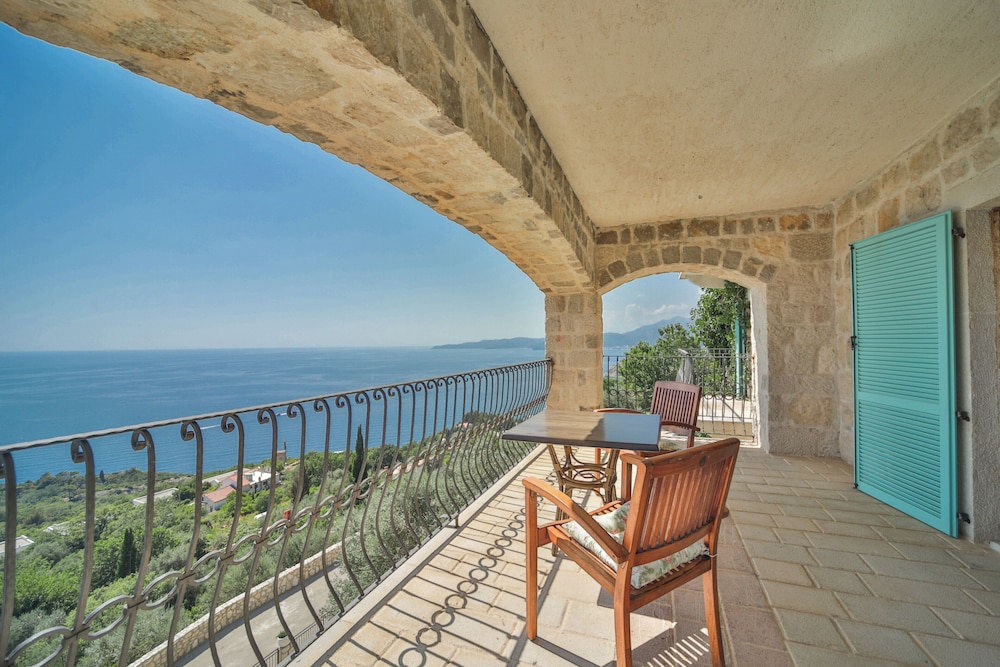 Olive Resort