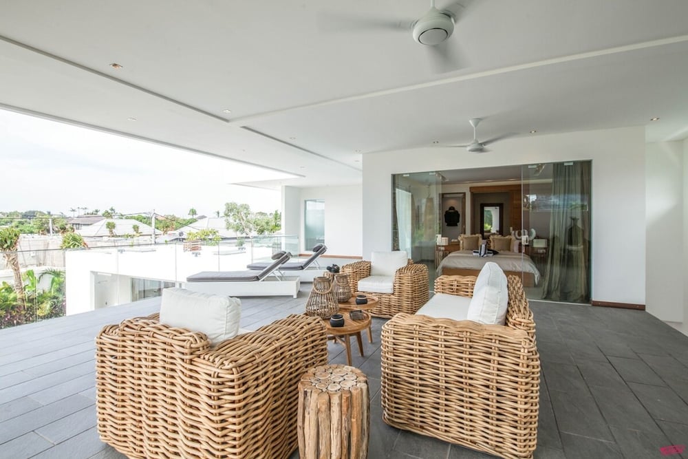 Niko 2 R New Villa Close to Finns Beach Club
