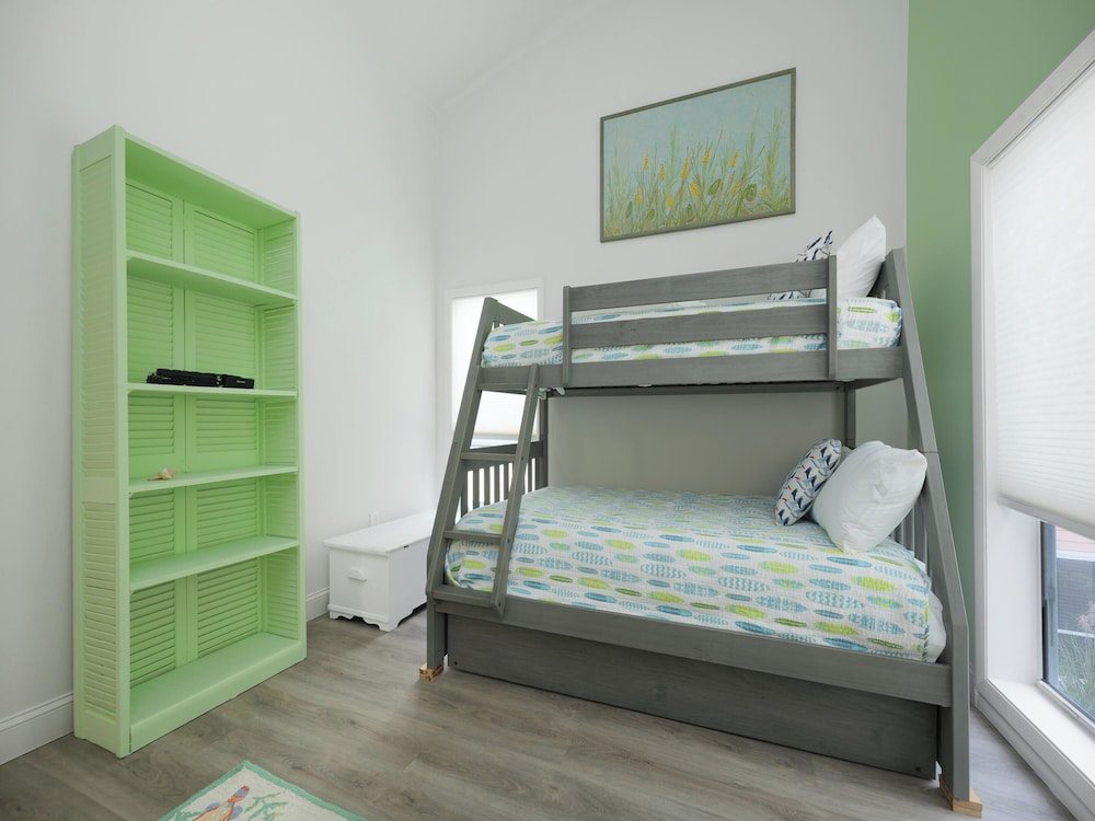 Quail Hollow B3-1TH by Distinctive Beach Rentals