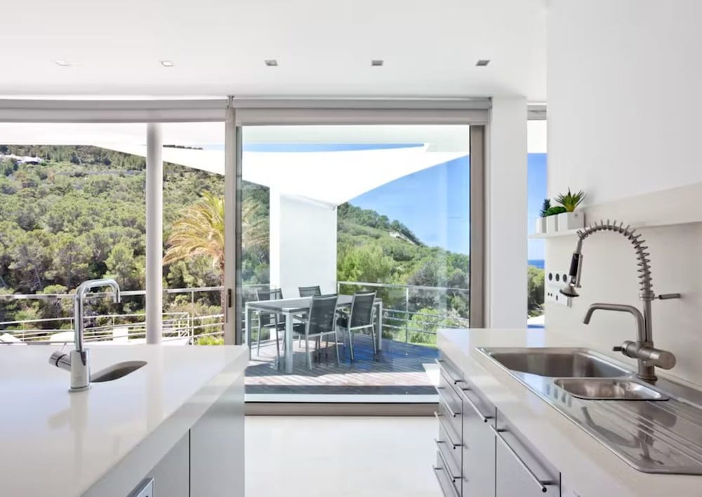 Appealing Villa With Private Terrace