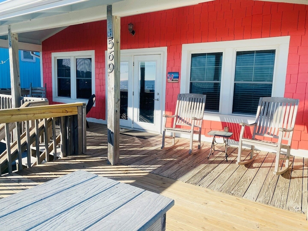 3/4 Time - 4 Br Home